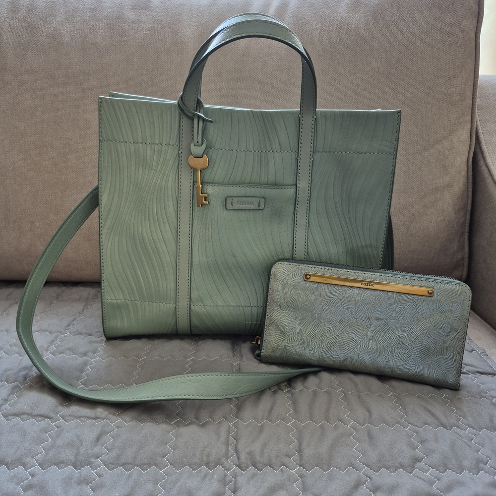 Fossil Green Tote Bag with Matching Wallet